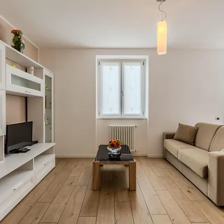 Il Melo-1 By Interhome *